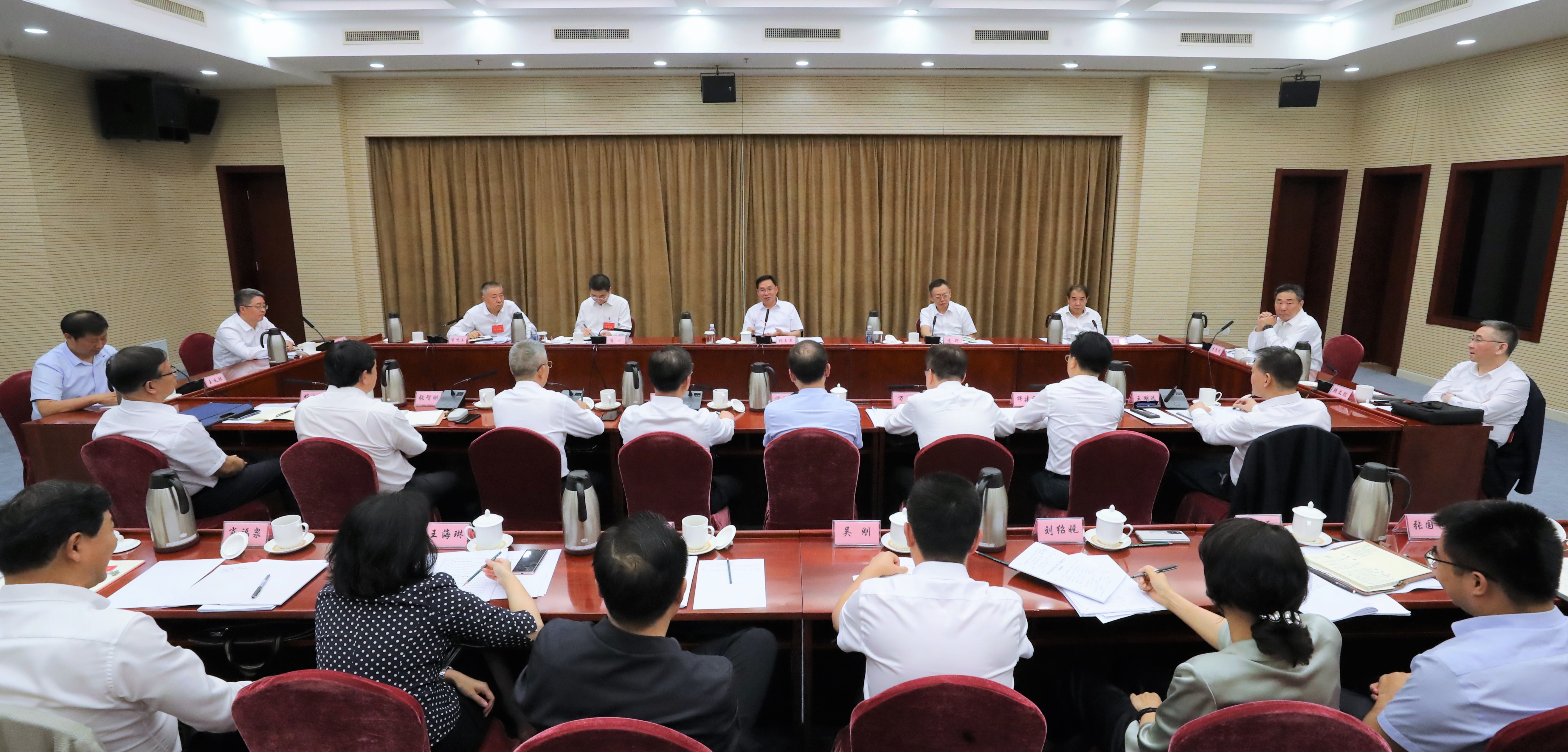 张玉卓、、、国资、、、央企、、、国资委、、、书记、、、主任、、、国企、、、企业刷新