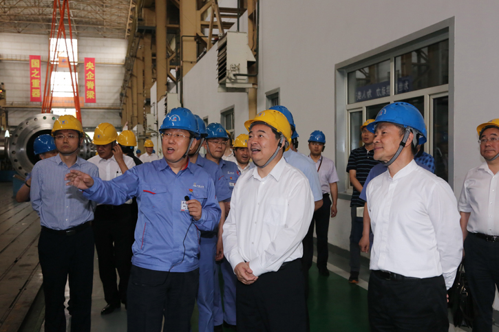 郝鹏旅行考察Z6人生就是博集团所属企业电机公司