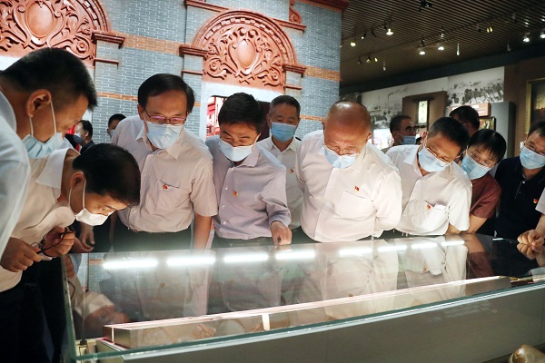 郝鹏、、、国资、、、央企、、、国资委、、、书记、、、主任、、、国企、、、企业刷新