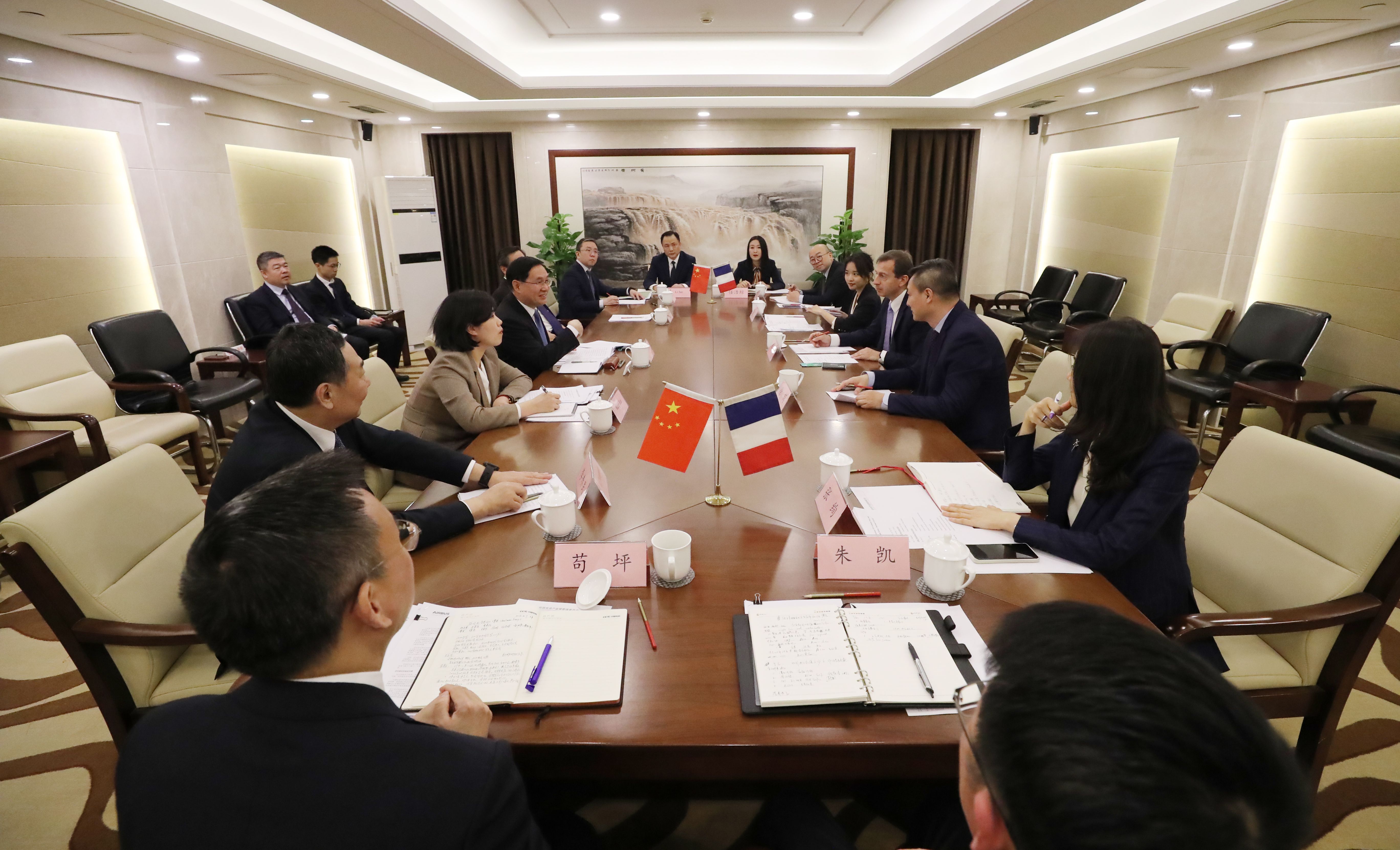 张玉卓、、、国资、、、央企、、、国资委、、、书记、、、主任、、、国企、、、企业刷新